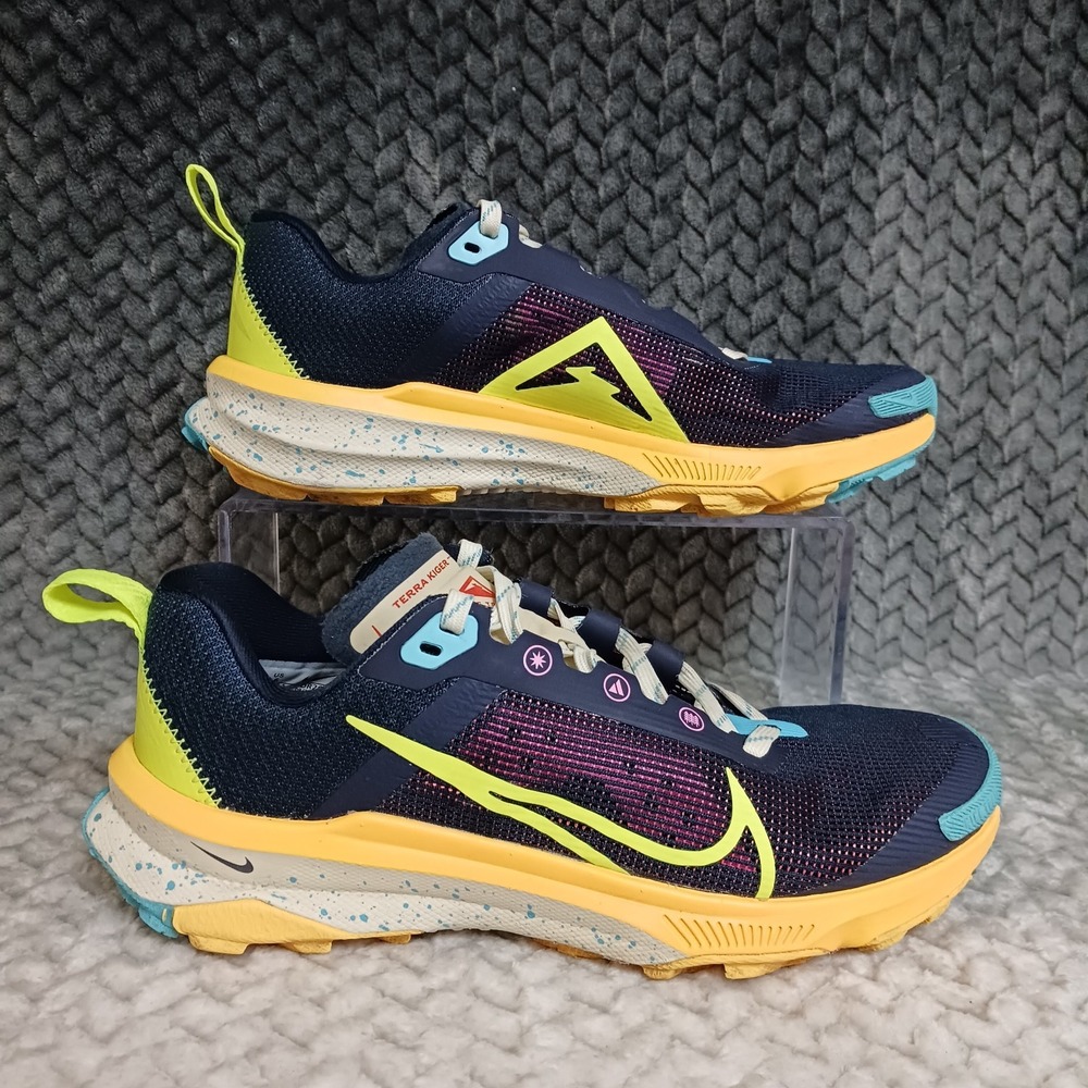 Nike Terra Kiger 9 Obsidian Citron Volt Womens Trail Running Sneakers Shoes Sz 6